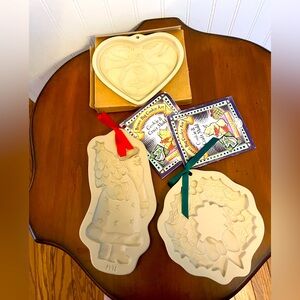 Three Christmas Cookie/Art molds‎